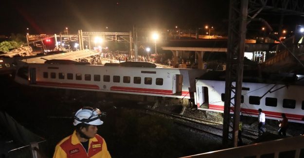 Tayvandaki tren kazasında bilanço arttı 22 ölü Hukuki Haber