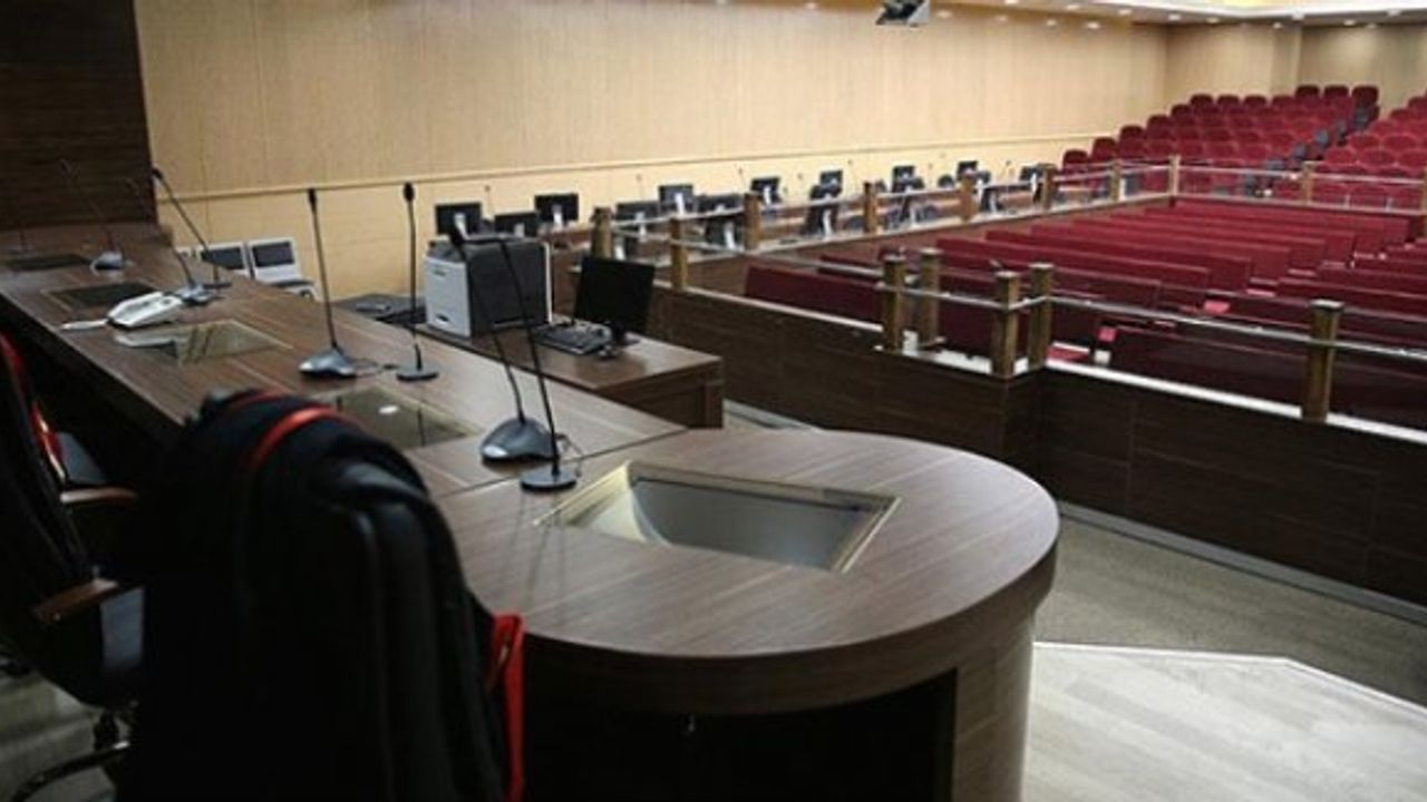 Kimse Yok mu Derneği yöneticileri hakim karşısında