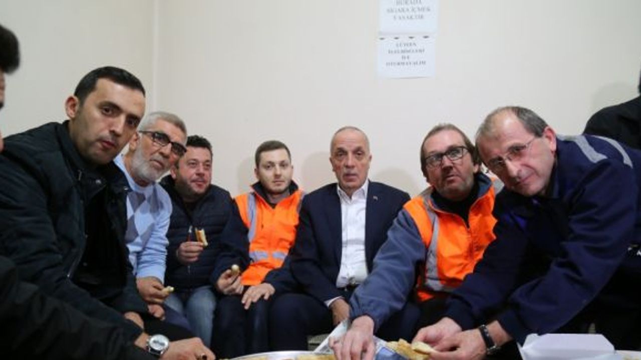 Türk-İş Başkanı Atalay yeni yıla işçilerle girdi