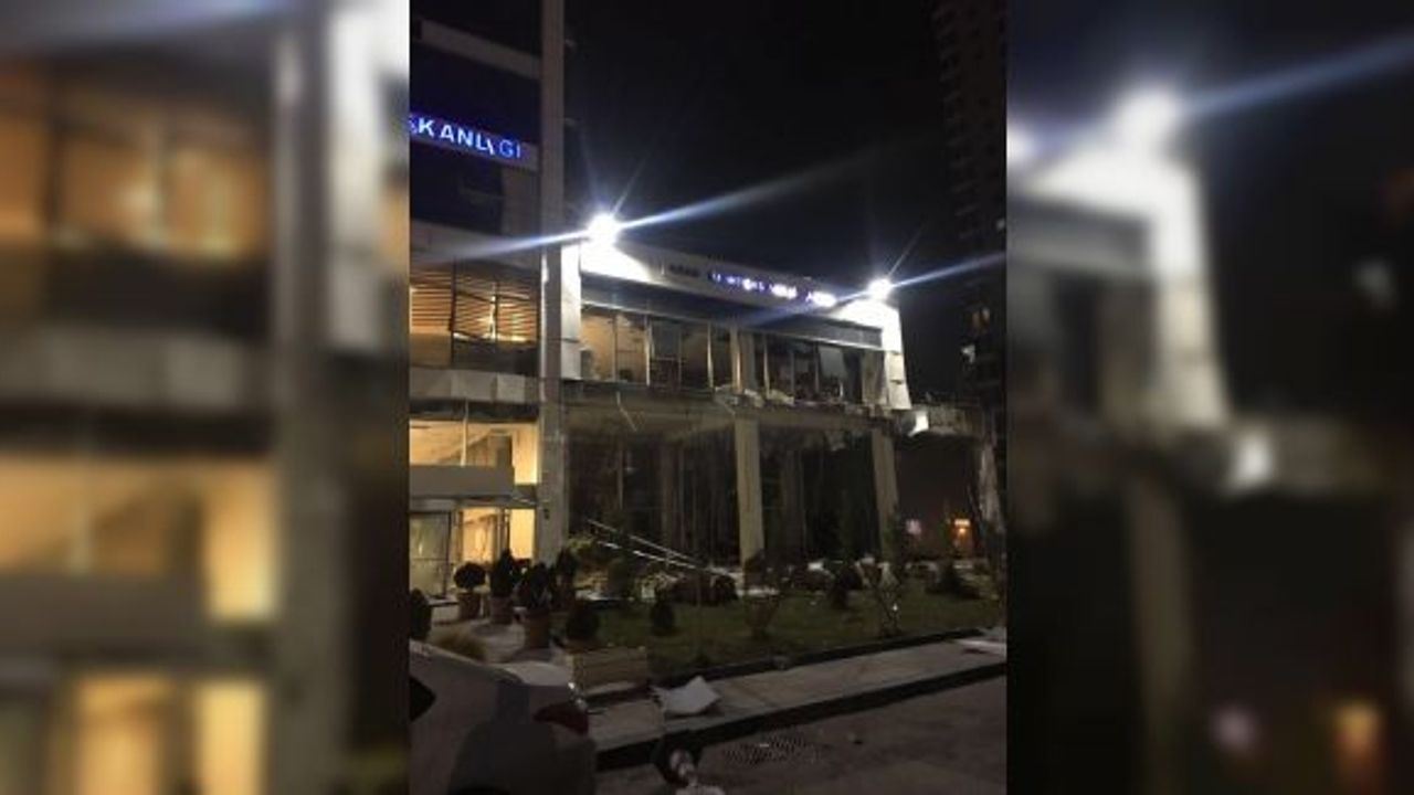 Ankara Çukurambar'daki vergi dairesinin alt katında doğalgaz sıkışması nedeniyle patlama meydana geldi