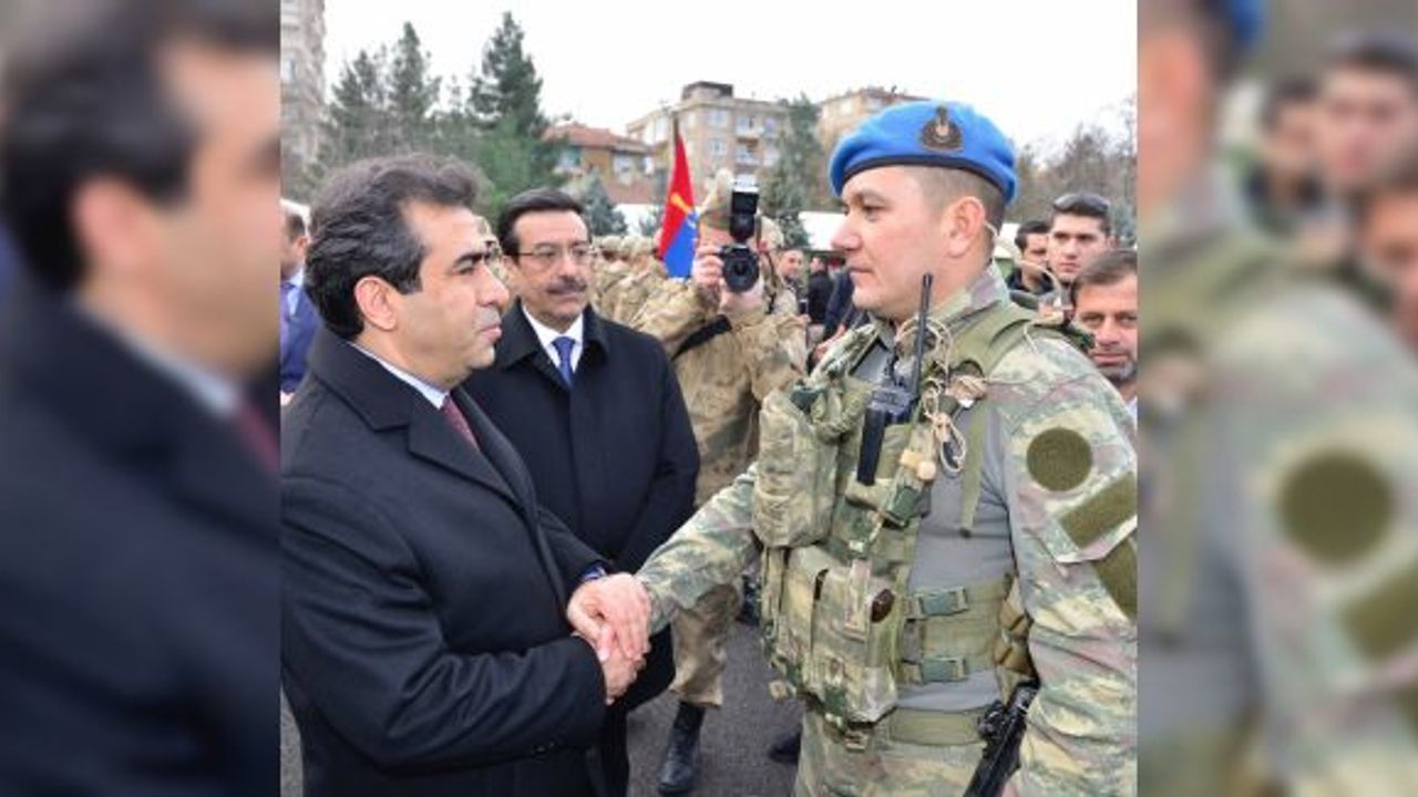 Diyarbakır'dan JÖH'ler ve güvenlik korucuları dualarla Afrin'e uğurlandı