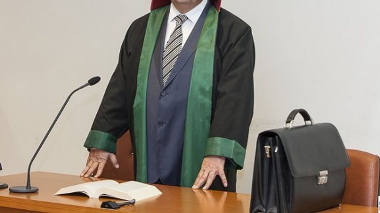 FETÖ sanığının avukatı: 'Bunlar tavuk bile kesemez...'