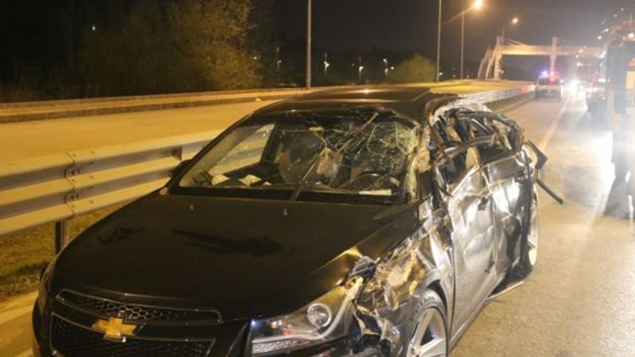 Kocaeli'de trafik kazası: 1 ölü, 2 yaralı