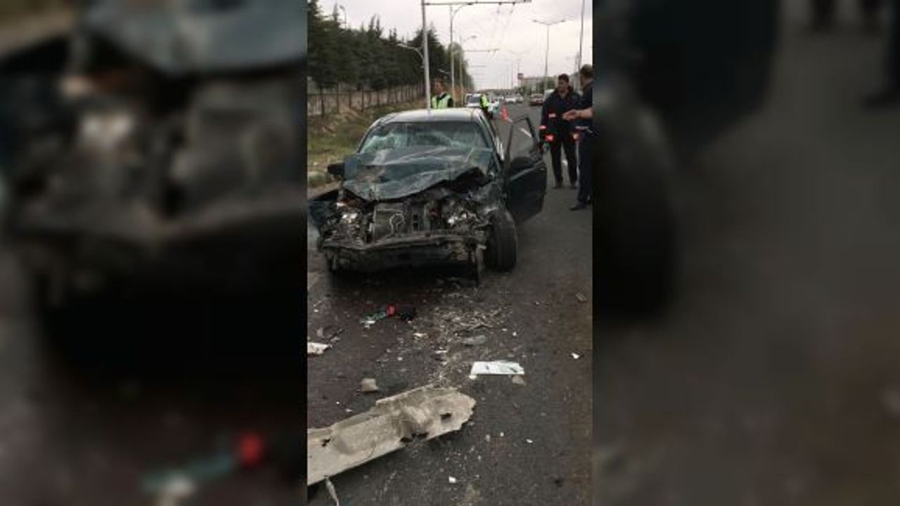 Malatya'da öğrenci servisiyle otomobil çarpıştı: 1 ölü, 5 yaralı