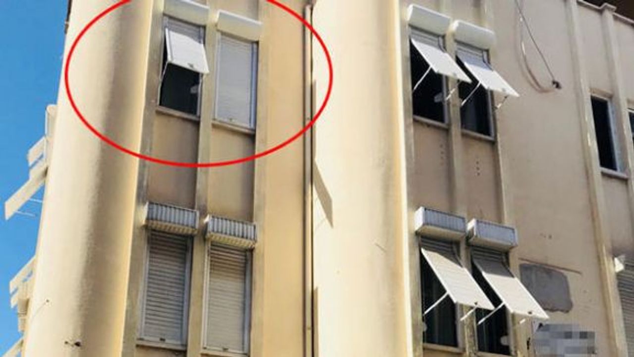 Travesti dehşeti! Genç adamı camdan attılar…