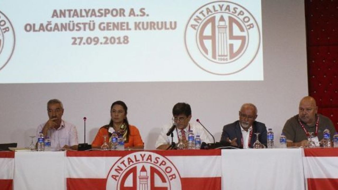 Antalyaspor A.Ş. Olağanüstü Genel Kurulunda Öztürk, başkanlığa seçildi
