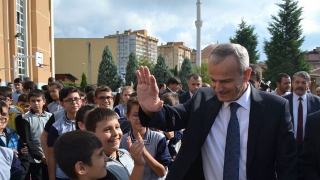 Bartın’da 30 bin 500 öğrenci için ilk ders zili çaldı