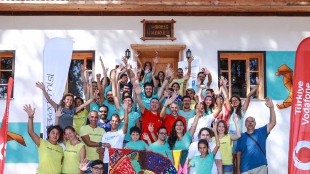 "Düşler Akademisi" projesi 10 yılda binlerce engelli gence umut oldu