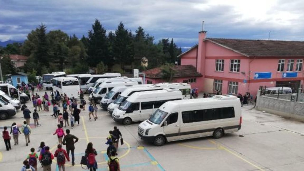 Düzce’de 12 bin 244 öğrenci servis ile okula gidiyor