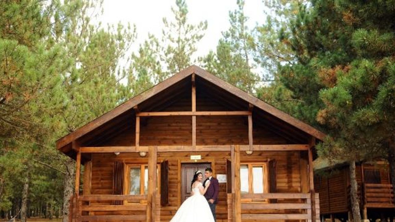 Akdağ Tabiat Parkı gelin ve damatların vazgeçilmez mekanı oldu