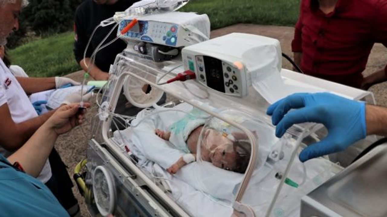 Ambulans helikopter 43 günlük Yılmaz bebek için havalandı