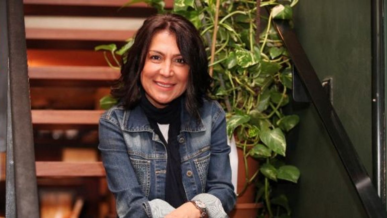 Asuman Dabak: "Oyunculuk kaşının gözünün güzel olması değil"