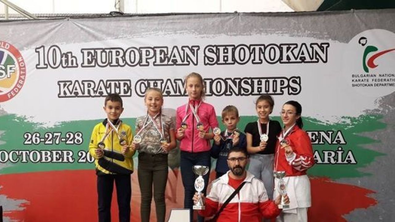 Biga Belediyesi Karate Okulu ve Kepezspor sporcularının büyük başarısı