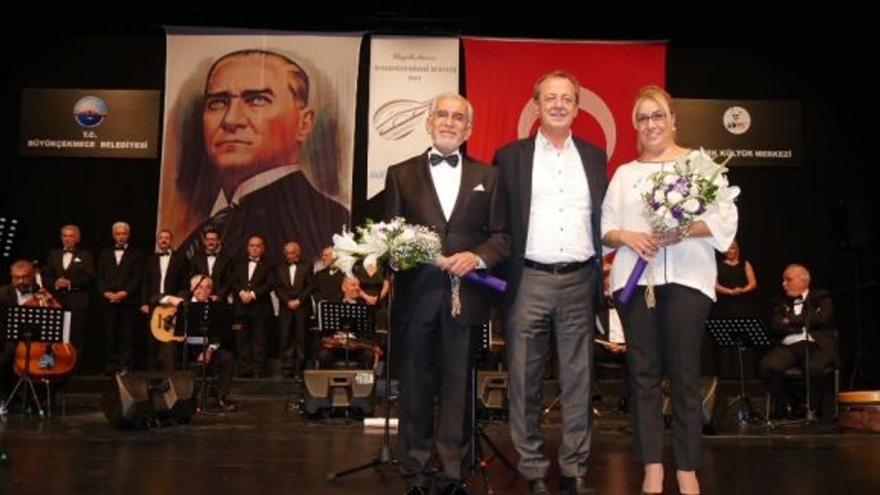 Büyükçekmece’de sokak hayvanları yararına 7. kez konser düzenlendi