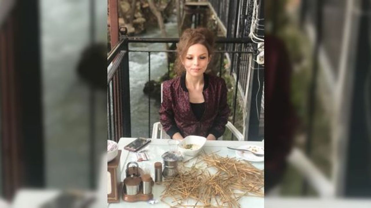 Canlı yayında 26 dakikada 302 çöp şiş yiyerek rekor kırdı