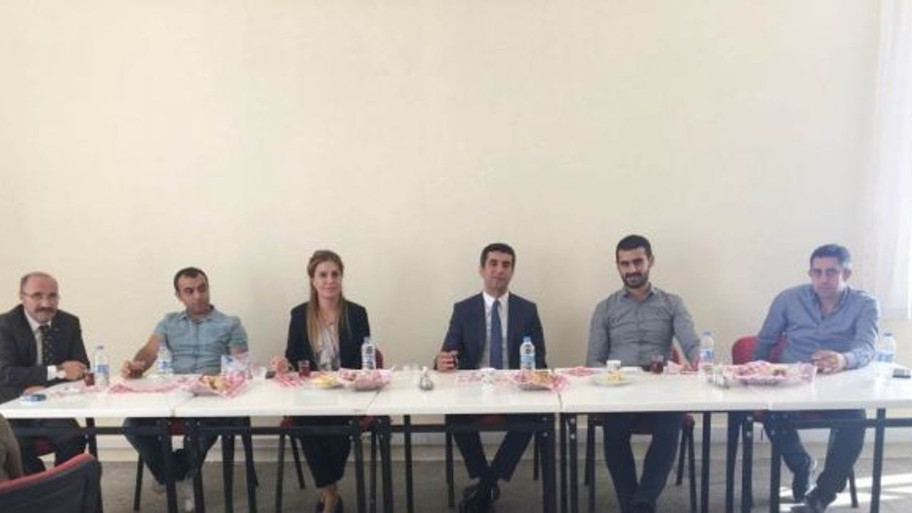 Kaymakam Kazez;"Çemişgezek ilçesinin eğitimi de meşhur diyebiliyoruz"