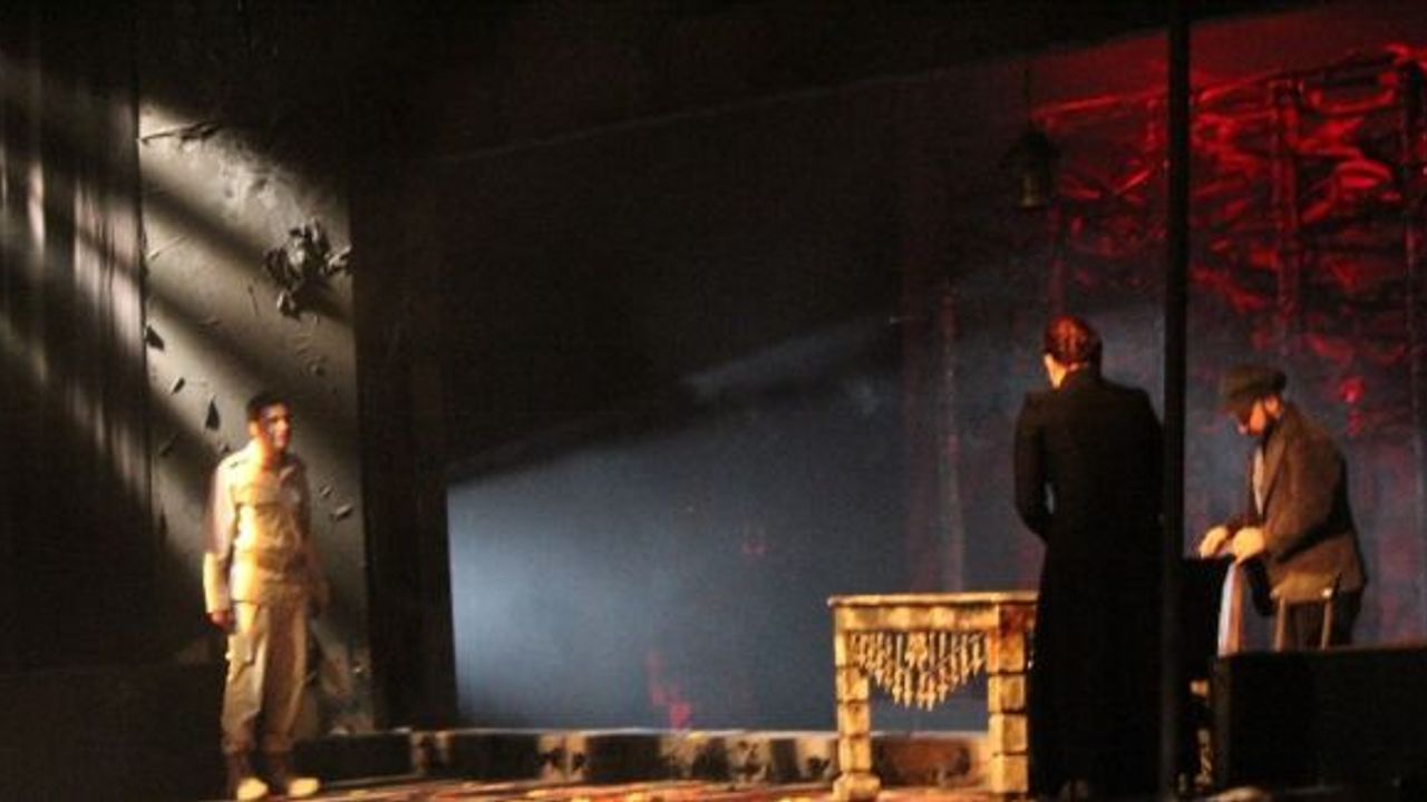 Kocaeli Şehir Tiyatroları yeni sezona yeni oyunlarla başladı