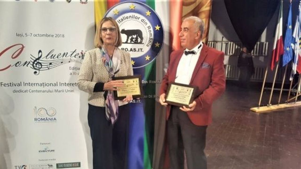 Koro Şefi Türkoğlu, turizm elçisi gibi çalışıyor