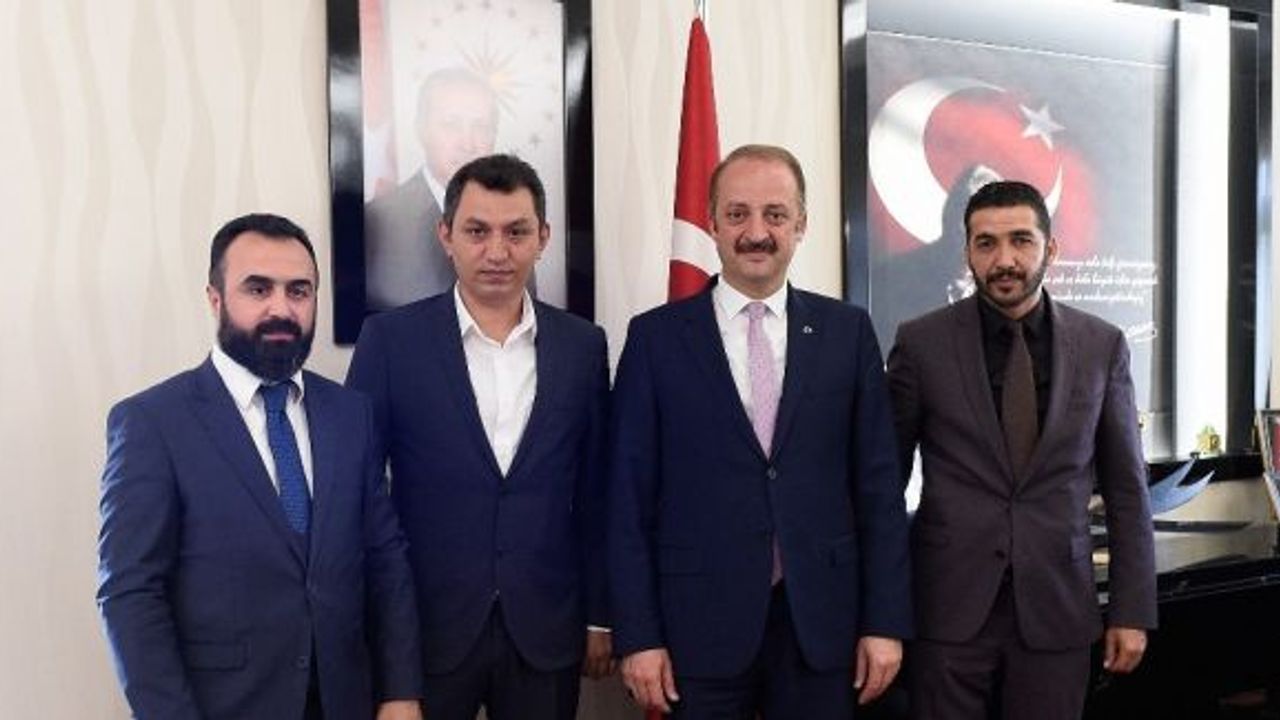 Mamak Belediye Başkanı Akgül, Lokman Aylar ve Ferhat Emre’yi ağırladı