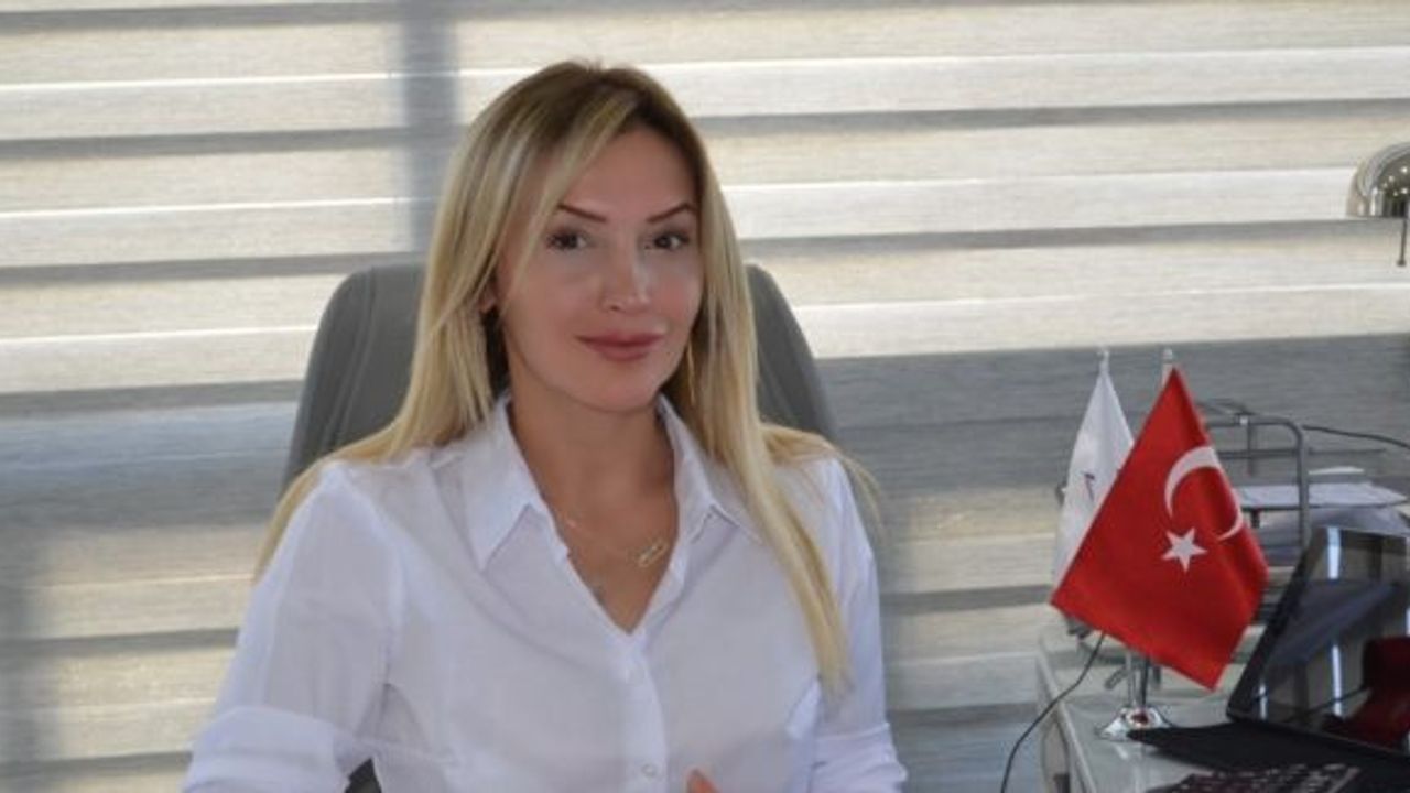 Saç Ekim Merkezi Direktörü Gülgör: "Saçlarda azalma varsa sebebi azalan testosteron seviyesi olabilir"