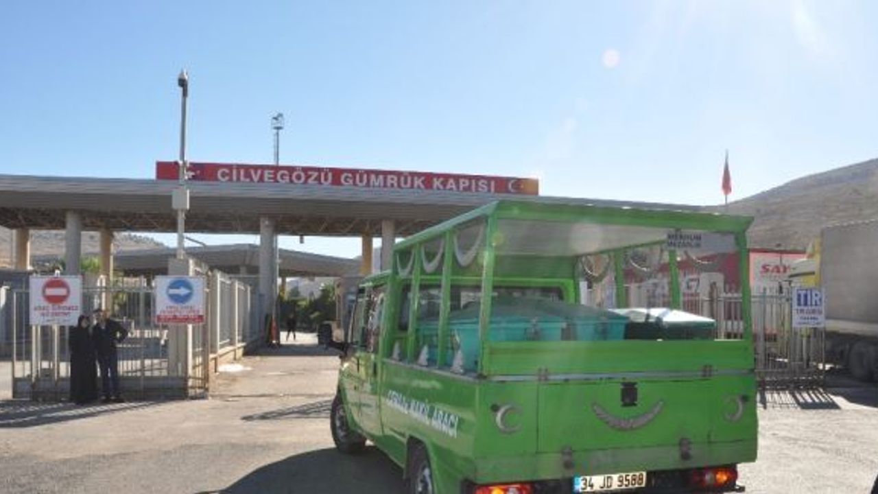 Sel sularına kapılan Suriyelilerin cenazeleri Cilvegözü’nden ülkelerine gönderildi