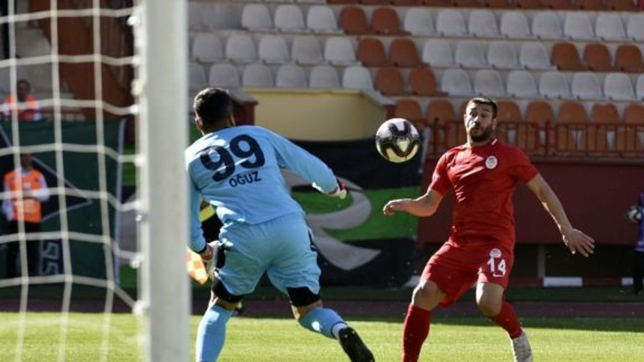TFF 2. Lig: Gümüşhanespor: 0 - Sakaryaspor: 2