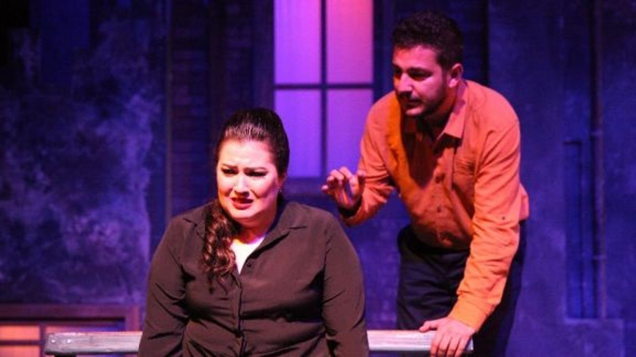 ‘Ufak Bir Hata’ 4 Ekim’de seyircilerle buluşuyor