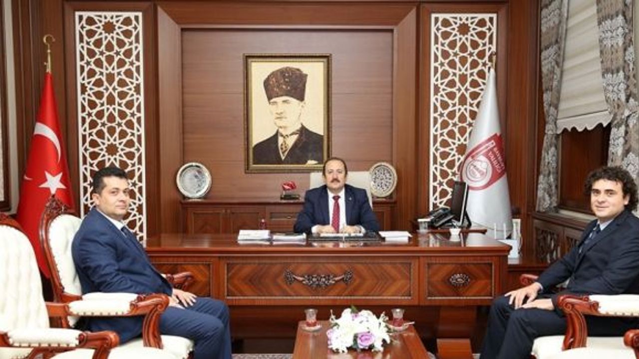 Üstün Başarılı Genç Bilim İnsanı Doç. Dr. Kahveci, Vali Ali Hamza Pehlivan’ı ziyaret etti