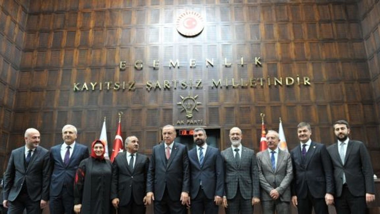 AK Parti Mardin Büyükşehir Belediye Başkan Adayı Mehmet Vejdi Kahraman oldu