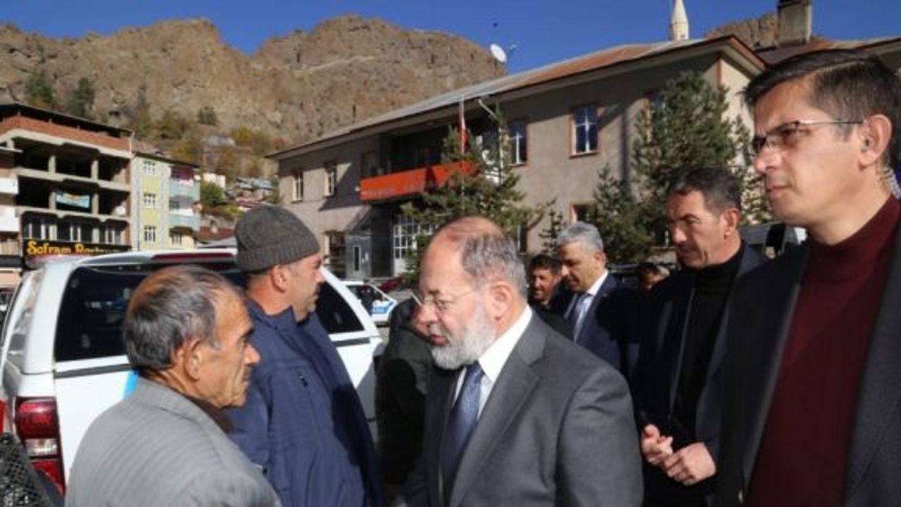 Akdağ, Tortum ve Uzundere’de vatandaşla bir araya geldi