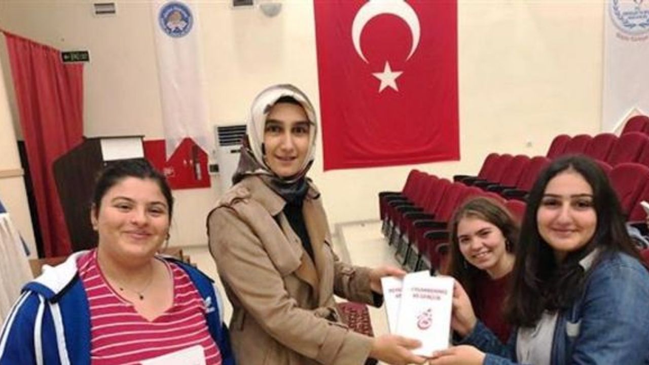 Aydın’da “Hz. Peygamber ve Gençlik” konulu konferanslar düzenlendi