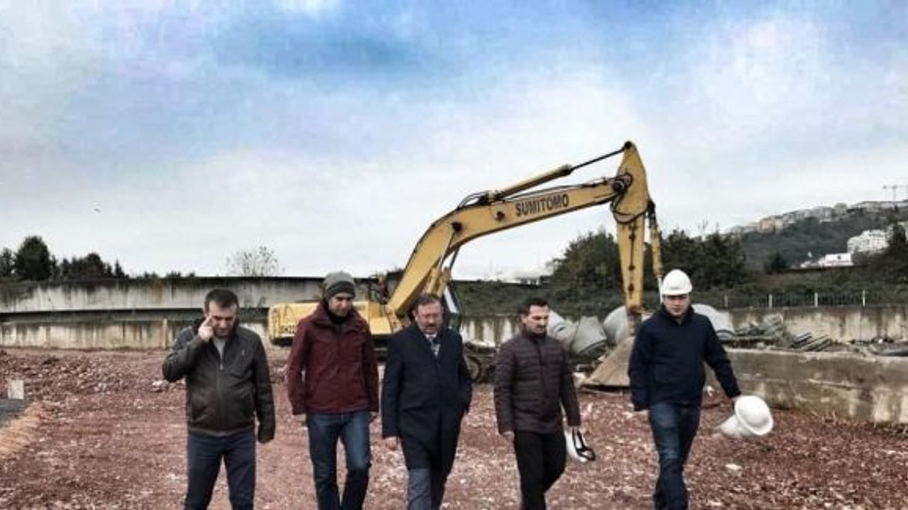 Bayram’dan yapımı devam eden Kongre Merkezine inceleme