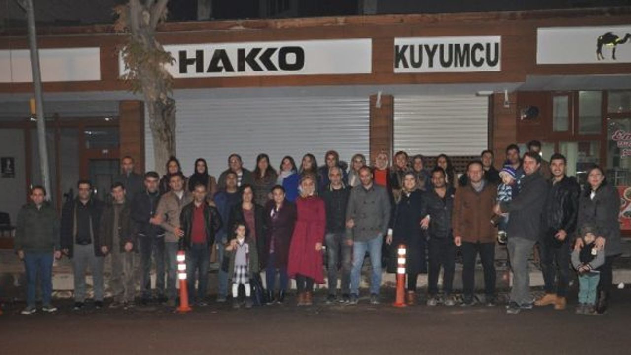 Bulanık’ta Turgut Özal Okul Aile Birliği öğretmenleri unutmadı