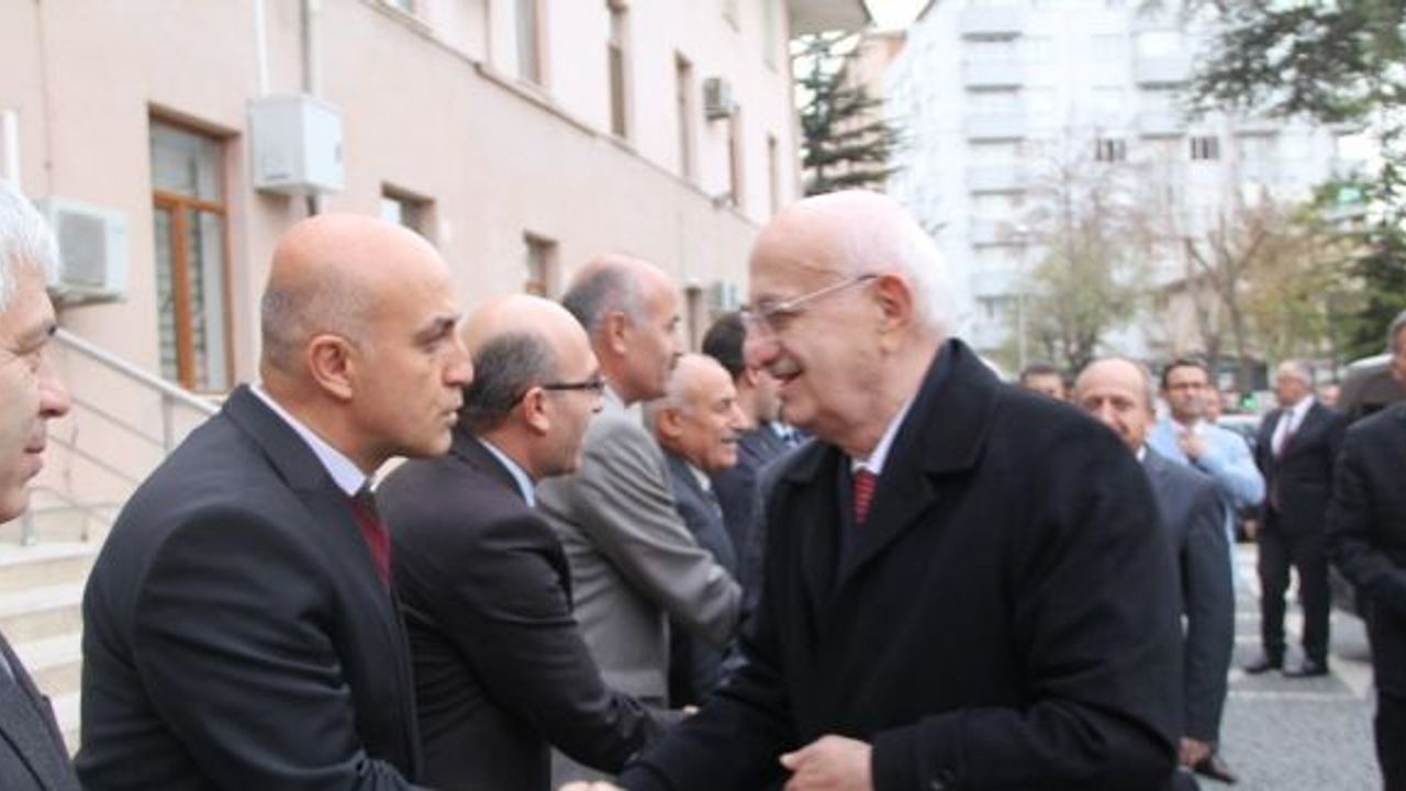 Eski TBMM Başkanı İsmail Kahraman’dan Vali Çiftçi’ye ziyaret