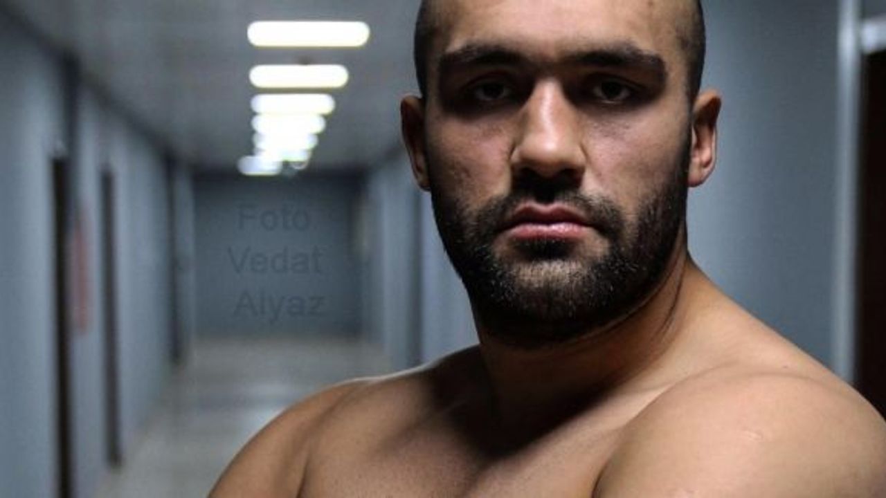 Fatih Keleş dünya şampiyonluk eleme maçına çıkıyor