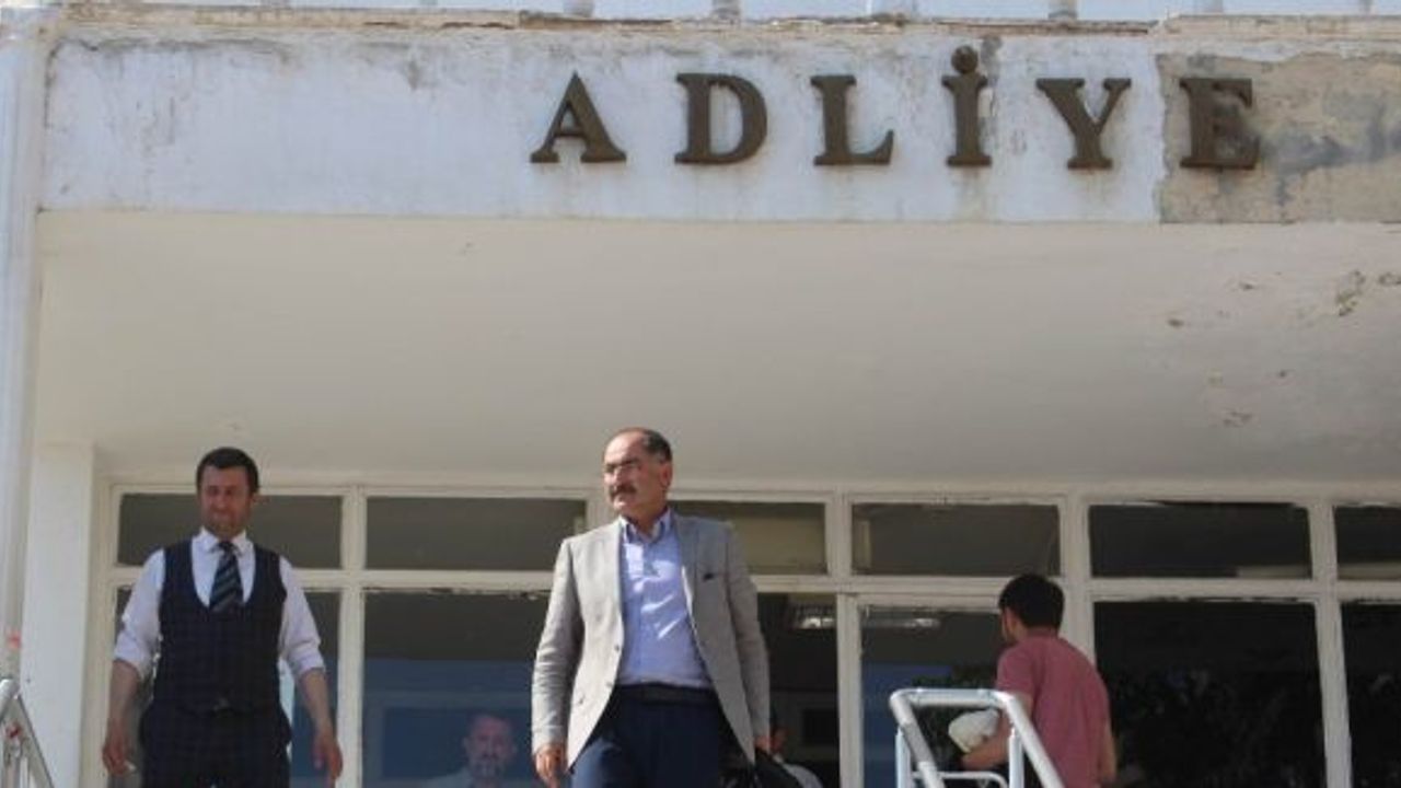 FETÖ’den 15 yıl hapsi istenen rektör görevden alındı