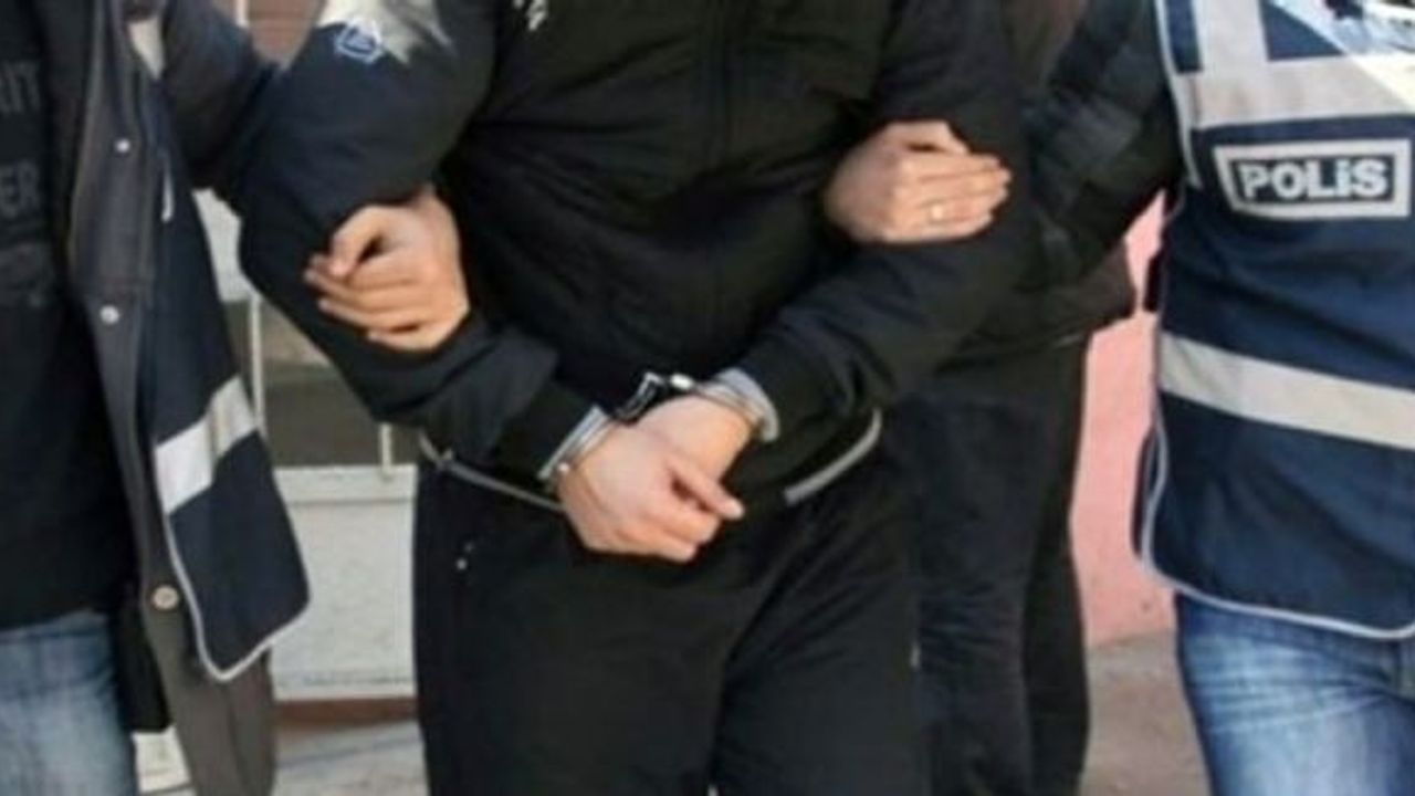 Hırsız suçüstü yakalandı