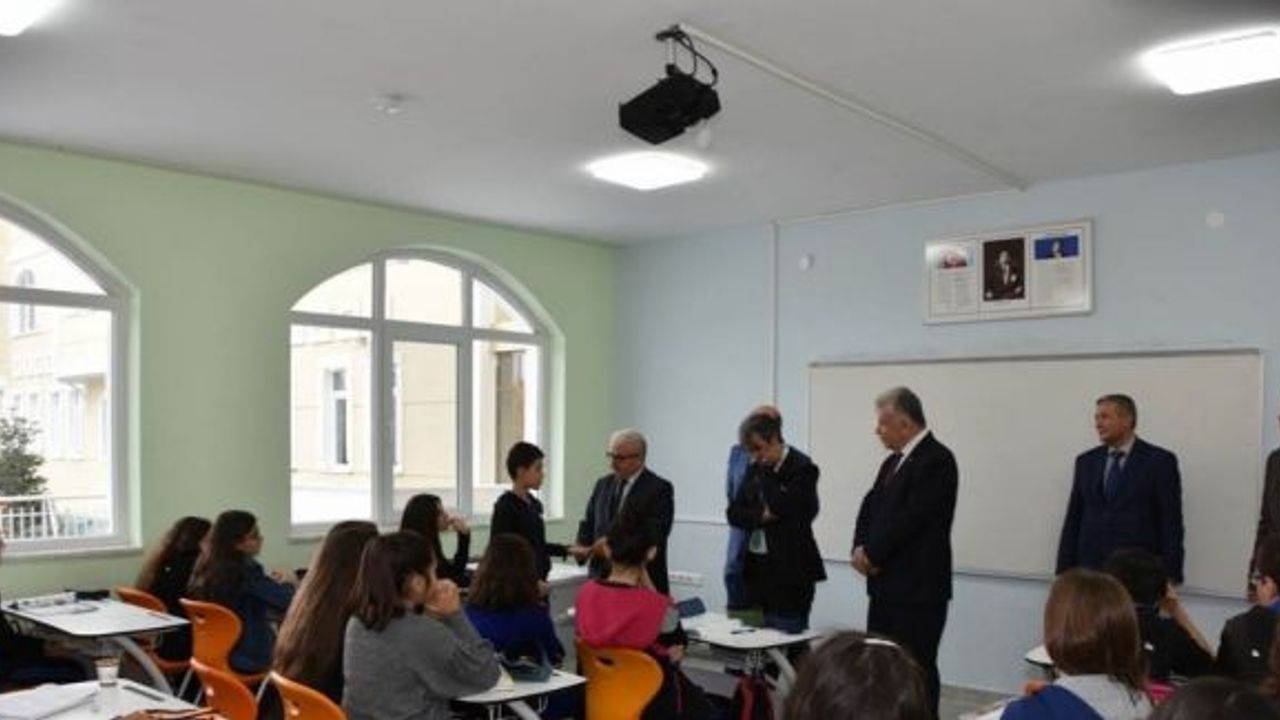 Kırıkkale Valiliğinden 61 öğrencinin zehirlendiği özel okula soruşturma