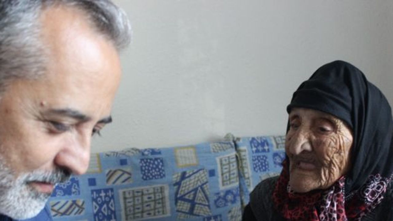 Aile Müdürü hatırını sormak için evine gittiği kadının 118 yaşında olduğunu öğrenince kulaklarına inanamadı