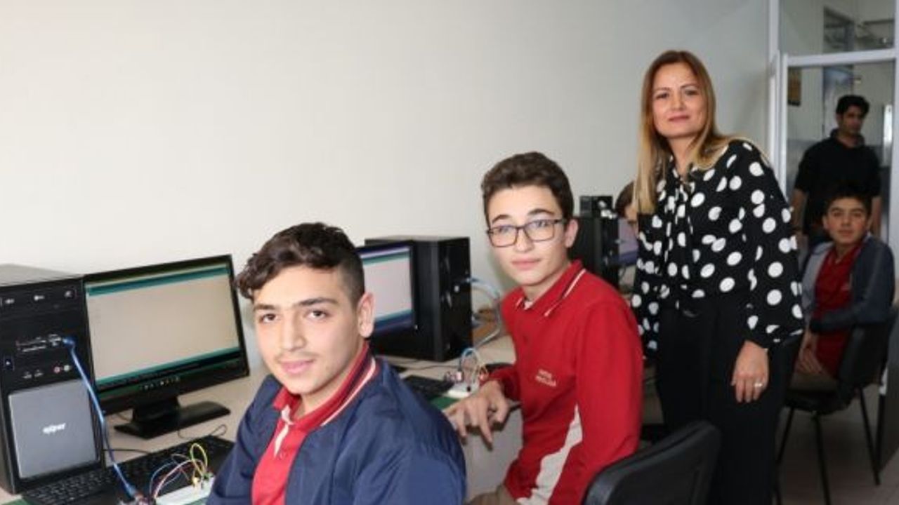 Şiddet gören doktordan eğitime anlamlı destek