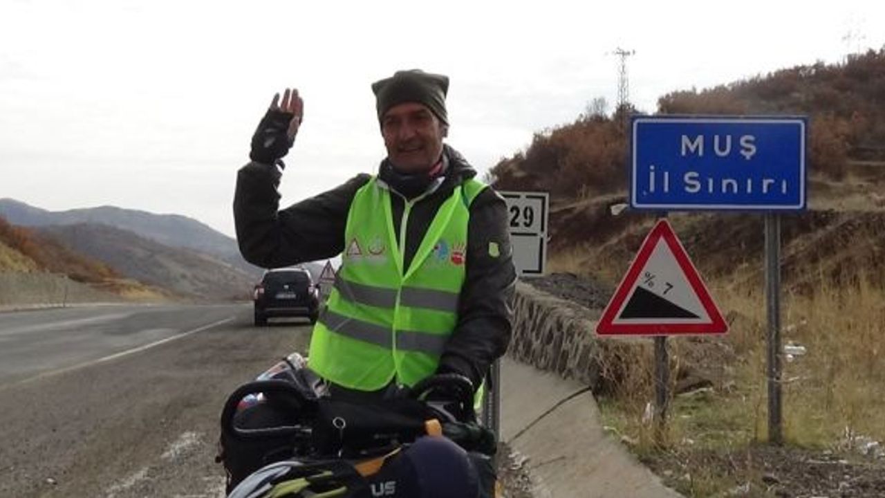 Toy kuşları için bin 550 kilometre pedal çevirdi