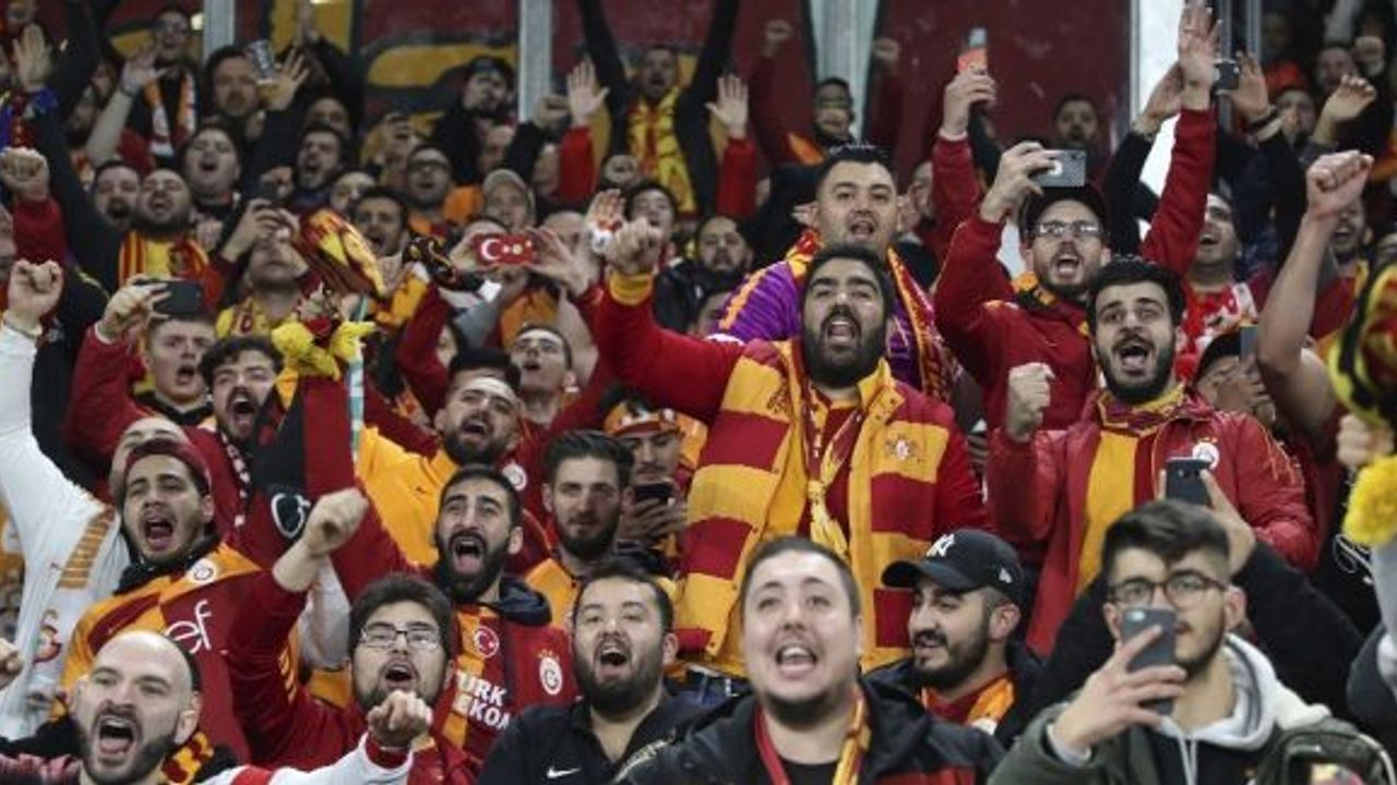 UEFA Şampiyonlar Ligi: Schalke 04: 1 - Galatasaray: 0 (İlk yarı)