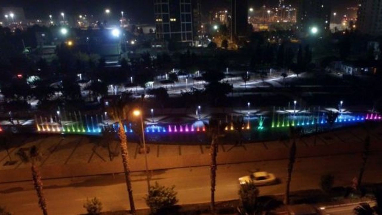 Ümit Yaşar Oğuzcan Parkı’na ışıklı ve müzikli süs havuzu