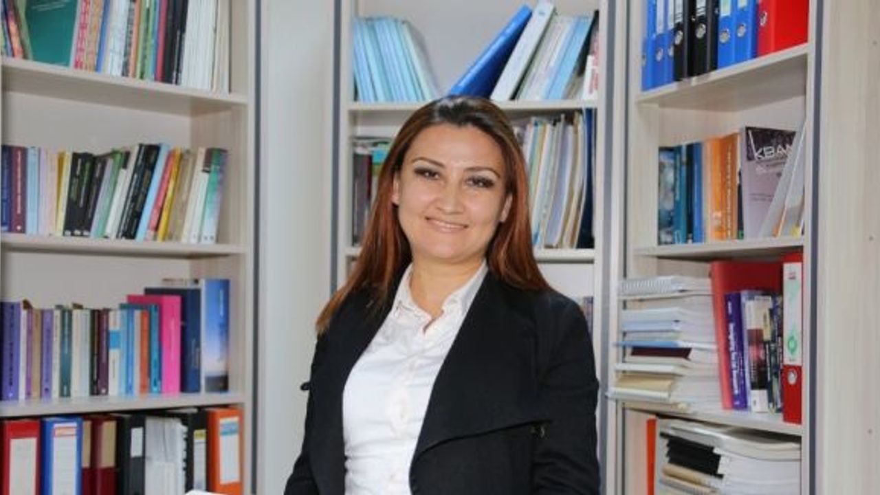 AÜ Öğretim Üyesine ‘Üstün Başarılı Genç Bilim İnsanı Ödülü’