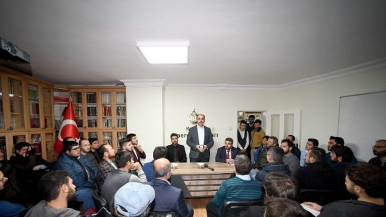 Başkan Altay, Yesevi Sohbetleri’nde gençlerle bir araya geldi