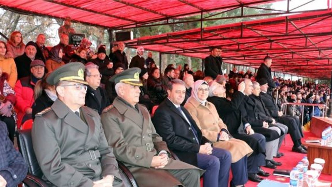 Burdur’da 4. dönem bedelli askerler yemin etti