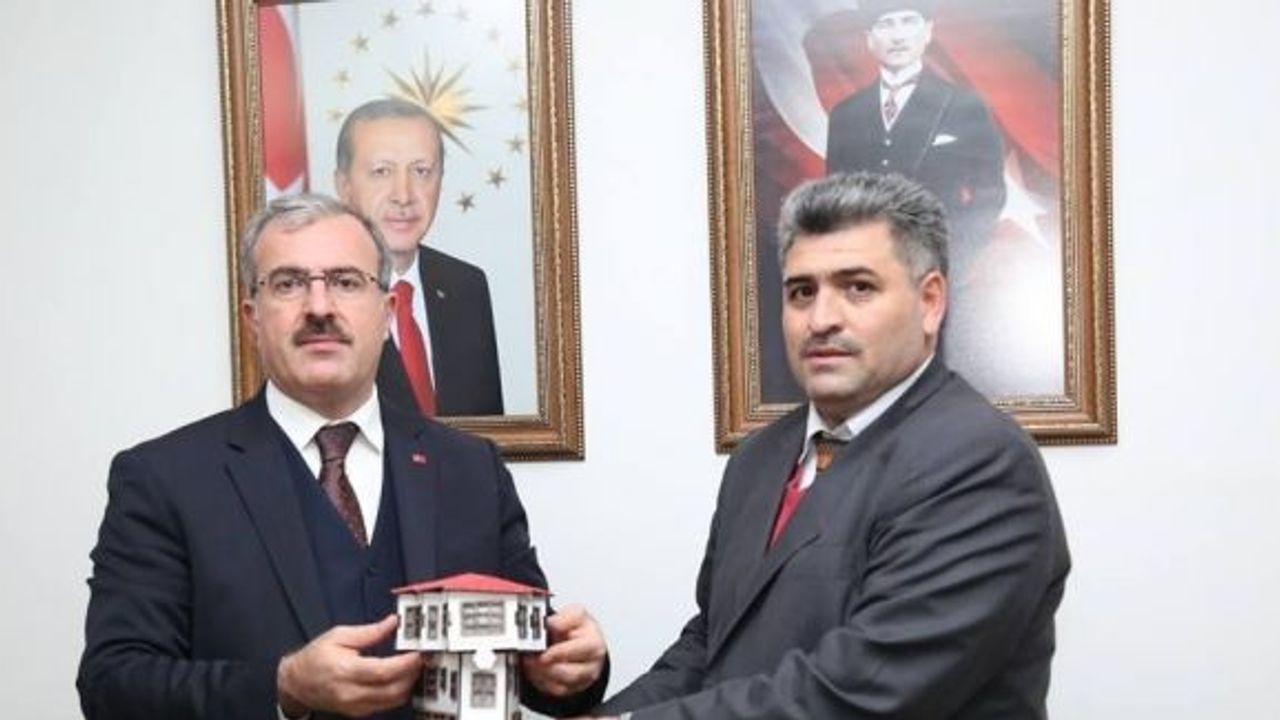 Eskigediz protokolünden Vali Toraman’a ’hayırlı olsun’ ziyareti