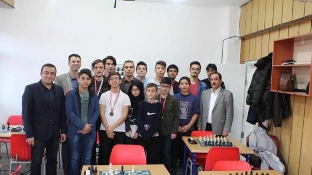 Kaymakam Çiçek: Öğrencilerimizin daha iyi yetişmesi için gayret ediyoruz