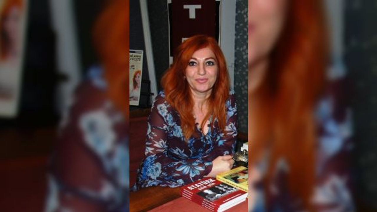 Şair Selda Kaya: "Şiir benim için bir terapidir"