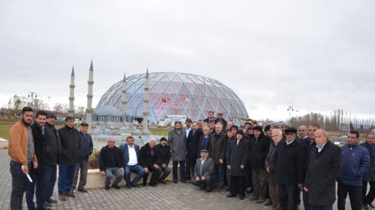 Seyitgazili muhtarlar Türk Dünyası Bilim Kültür ve Sanat Merkezi’nde